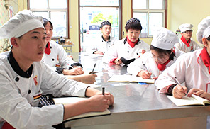 ����׶Σ���ǰѵ��ģ��