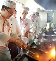 
���㾫Ӣרҵ   �ൺ������ѧУ